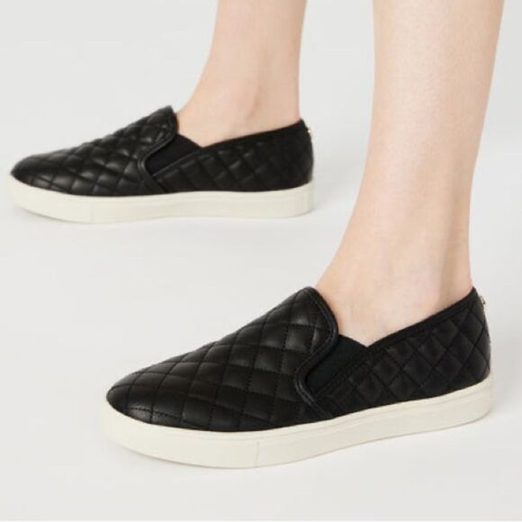 MADDEN GIRL Women’s Quincy Slip On Casual Sneakers Matte Black Size 6.5 - Picture 1 of 11